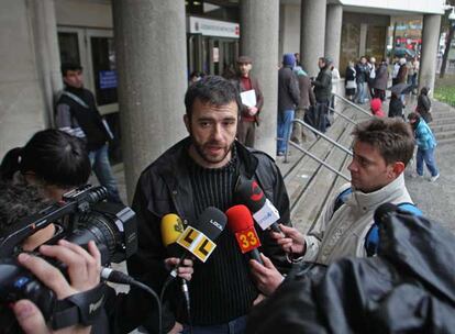 El presidente de la FRAVM, Nacho Murgui, ayer en los juzgados de la plaza de Castilla.