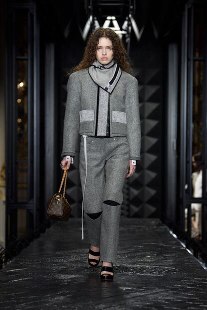 LOUIS_VUITTON_FW2324_LOOK_08