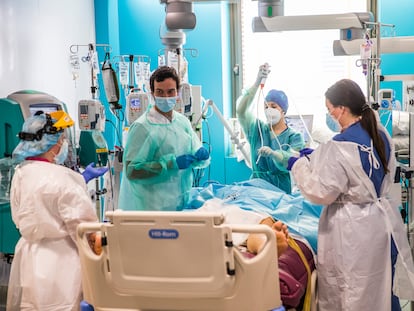 The intensive care unit at Madrid’s Ramón y Cajal hospital.