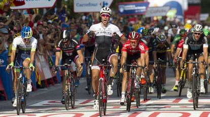 Van Poppel vence ayer en la meta de Lleida.