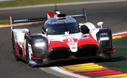 El TS050 de Alonso, Nakajima y Buemo, en el circuito de Spa.