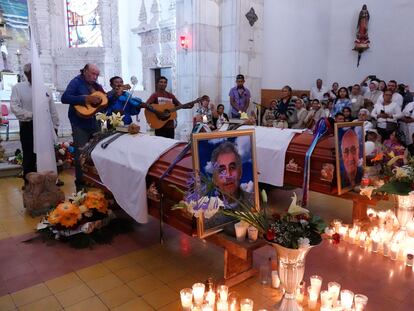 Una misa en honor a los sacerdotes jesuitas Joaquín Mora y Javier Campos en Cerocahui (Chihuahua), el pasado 27 de junio.