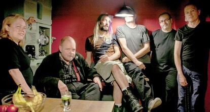 Pere Ubu en la actualidad. Su líder y fundador, David Thomas es el segundo por la izquierda.