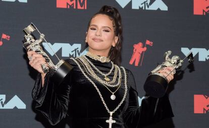 Rosalía, con los premios MTV al mejor vídeo latino y a la mejor coreografía.