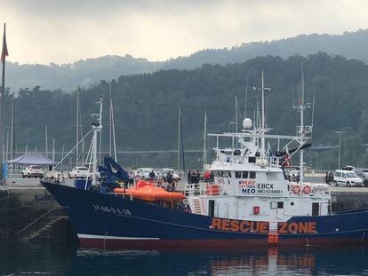 El 'Aita Mari', en el puerto de Pasaia (Gipuzkoa).