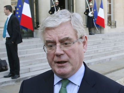 Eamon Gilmore, l&iacute;der laborista irland&eacute;s, el 14 de marzo en Par&iacute;s.