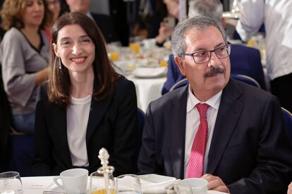 La ministra de Justicia, Pilar Llop, y el presidente del CGPJ, Rafael Mozo, durante su participación en el desayuno informativo del Fórum Europa celebrado el día 20 en Madrid.