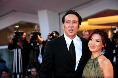 Nicolas Cage y Alice Kim pusieron fin a sus 11 años de matrimonio en junio. El ganador de un Oscar por 'Leaving Las Vegas' y su tercera esposa se casaron en una ceremonia íntima en el norte de California en julio de 2004, a los pocos meses de que la pareja se conociera en un club nocturno de Los Ángeles.