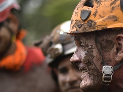 Subtenente Selmo Andrade em operação de resgate em Brumadinho.