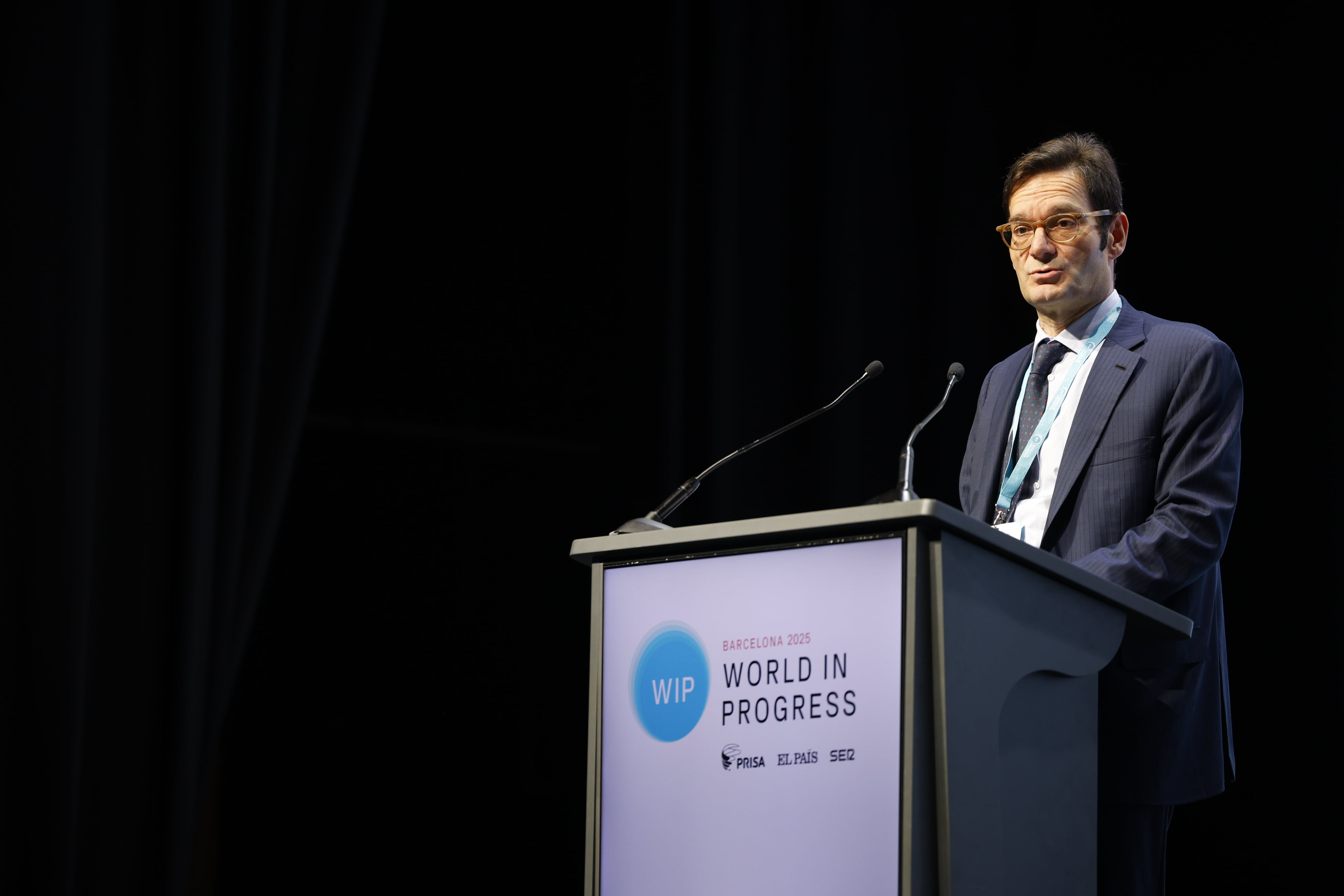 Joseph Oughourlian, presidente del Grupo PRISA, inaugura el foro World In Progress que se celebra este lunes en Barcelona.