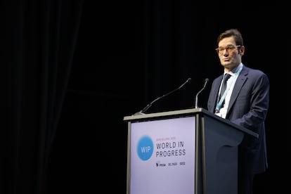 Oughourlian ensalza un periodismo con “honestidad, búsqueda de la verdad y valentía”