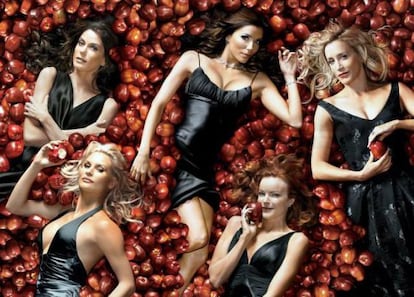 Imagen promocional de 'Mujeres desesperadas' cuando Edie Britt era miembro del reparto