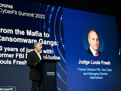 El exdirector del FBI y exjuez federal Louis Joseph Freeh en el evento CyberFit Summit 2022.