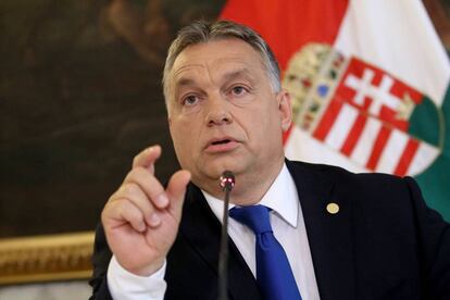 Viktor Orban speaks en una conferencia de prensa en Viena, el 24 de septiembre.