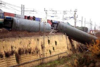 Aspecto de los trenes tras el accidente.