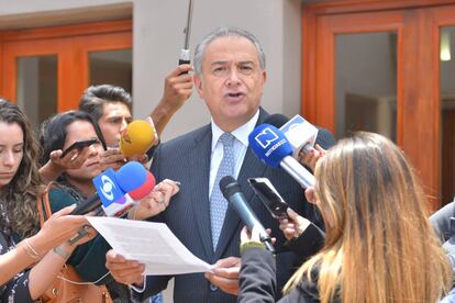 El vicepresidente de Colombia, Óscar Naranjo, este lunes en Bogotá. 