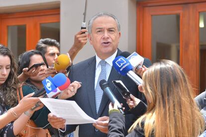 El vicepresidente de Colombia, Óscar Naranjo, este lunes en Bogotá.