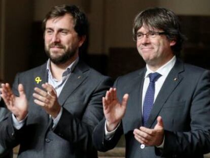 El expresidente catalán firma, junto con cuatro  exconsellers , una carta en la que anima a participar en la manifestación del sábado en Barcelona