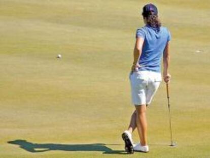 Uno de cada tres jugadores de golf federados en España es una mujer