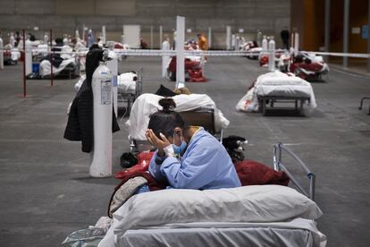 Pacientes ingresados en el pabelln 5 del hospital de campa?a de Ifema