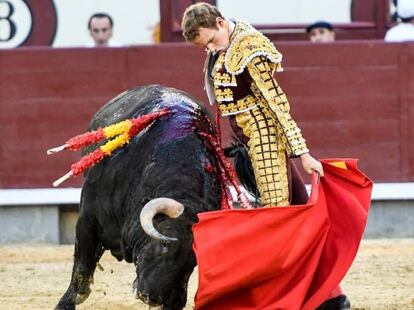 Ignacio Olmos, en un pase por bajo.