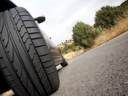 Esta aplicación te dice si tienes que cambiar los neumáticos del coche