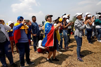 Un grupo de personas, durante el concierto opositor.