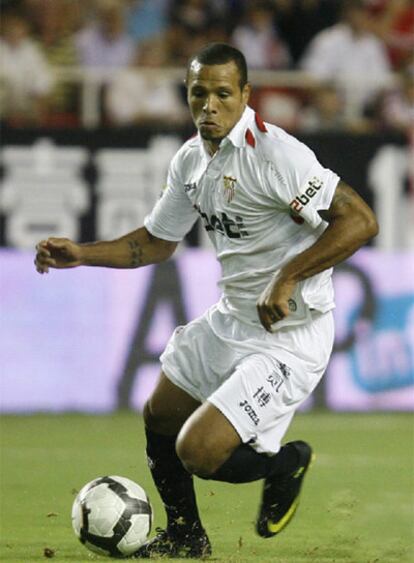 Luis Fabiano.