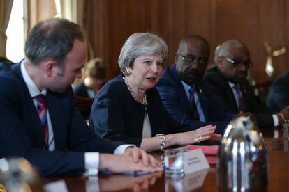 Theresa May, durante su reunión con los líderes antillanos.