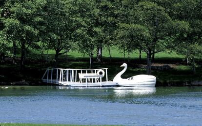 El embarcadero que Michael Jackson mandó construir para su bote en forma de cisne. 