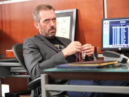 Adams cree que el doctor House
oculta una enfermedad