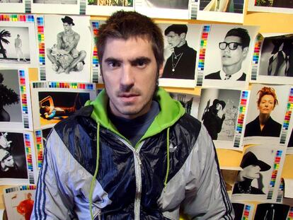 Muntané, autorretratado: "Trabajo con la moda, pero no la consumo".
