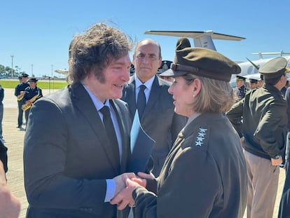 Javier Milei recibe a la jefa del Comando Sur de los Estados Unidos, Laura Richardson.