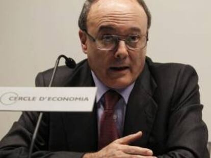 El gobernador del Banco de España, Luis María Linde, pronuncia la conferencia "La salida de la crisis de la economía española", hoy en el Círculo de Economía de Barcelona.