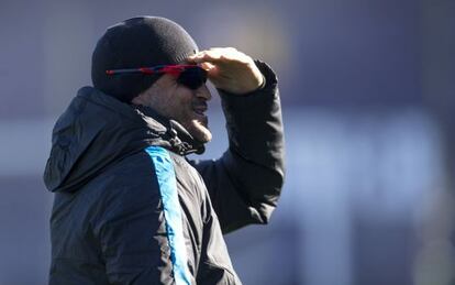 Luis Enrique, en el entrenamiento del Barça.