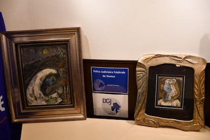 Los cuadros de Chagall y Picasso recuperados este miércoles en Antwerp, Bélgica.