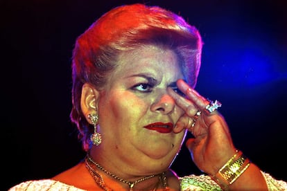 Paquita la del Barrio y sus canciones llenaron de sentimiento los rincones del zócalo dentro del programa sábado Distrito Federal. 