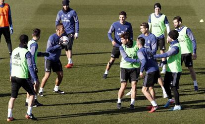 El Real Madrid, en el entrenamiento de ayer para preparar el partido contra el Celta.