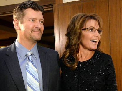 Sarah Palin y su marido, Todd Palin, en Charlotte, en 2013.