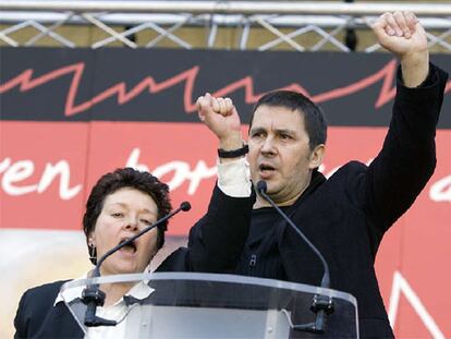 Arnaldo Otegi, en un momento de su participación en el homenaje al histórico dirigente de Herri Batasunasu, Jokin Gorostidi