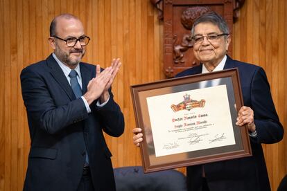 Sergio Ramírez honoris causa de la Universidad de Guadalajara