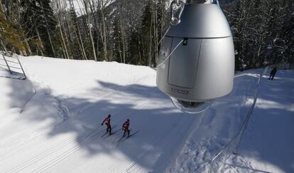 Una de las cámaras de seguridad insataladas en las pistas de esquí en las que se celebrarán los juegos de Sochi.