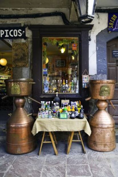 Tienda de productos típicos en Potes (Cantabria).