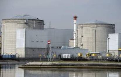 Vista general de la central nuclear de Fessenheim (Francia). EFE/Archivo