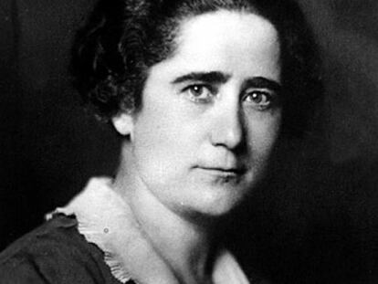 Sin retratos de Clara Campoamor, Rosa Chacel y Carmen Martín Gaite en el Ateneo