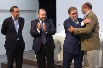 Des de l'esquerra, Manuel Mirat, José Luis Sainz, Juan Luis Cebrián i Fernando Abril-Martorell, ahir