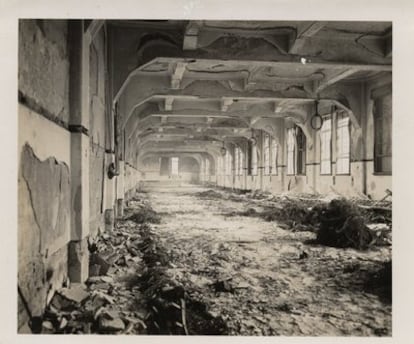 Nave destruida de la compañía telefónica de Hiroshima.