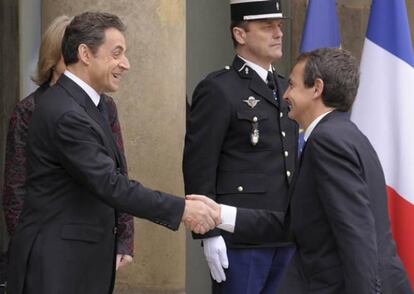 José Luis Rodríguez Zapatero ha su llegada a París