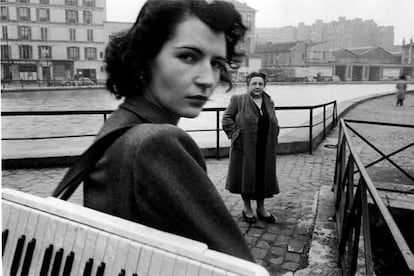 <i>Sur le canal,</i> de Robert Doisneau.