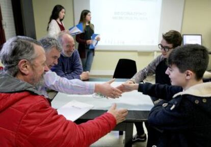 Padres y alumnos de Begoñazpi en una de las jornadas de reflexión